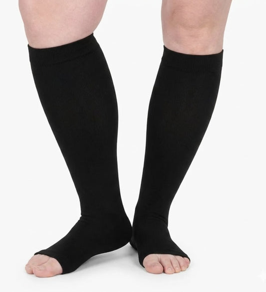 TheRelief™ Wide Compression Socks